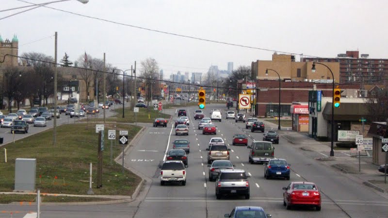 downtown Detroit skyline from pedestrian crossover