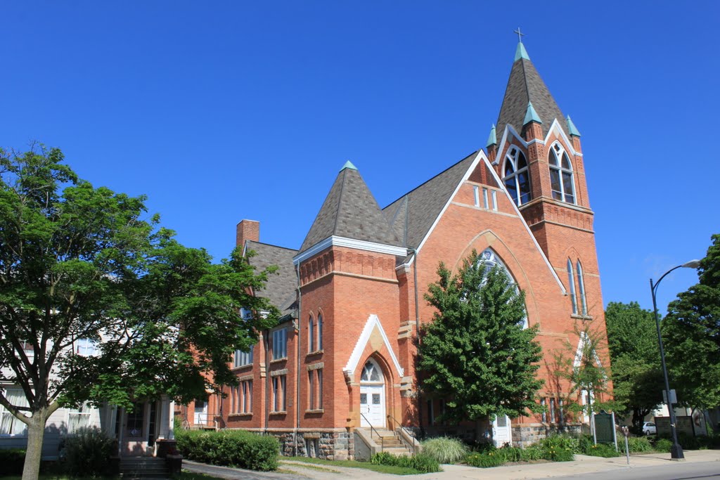 First United Methodist Church, (1892), 209 Washtenaw Avenue, Ypsilanti, Michigan