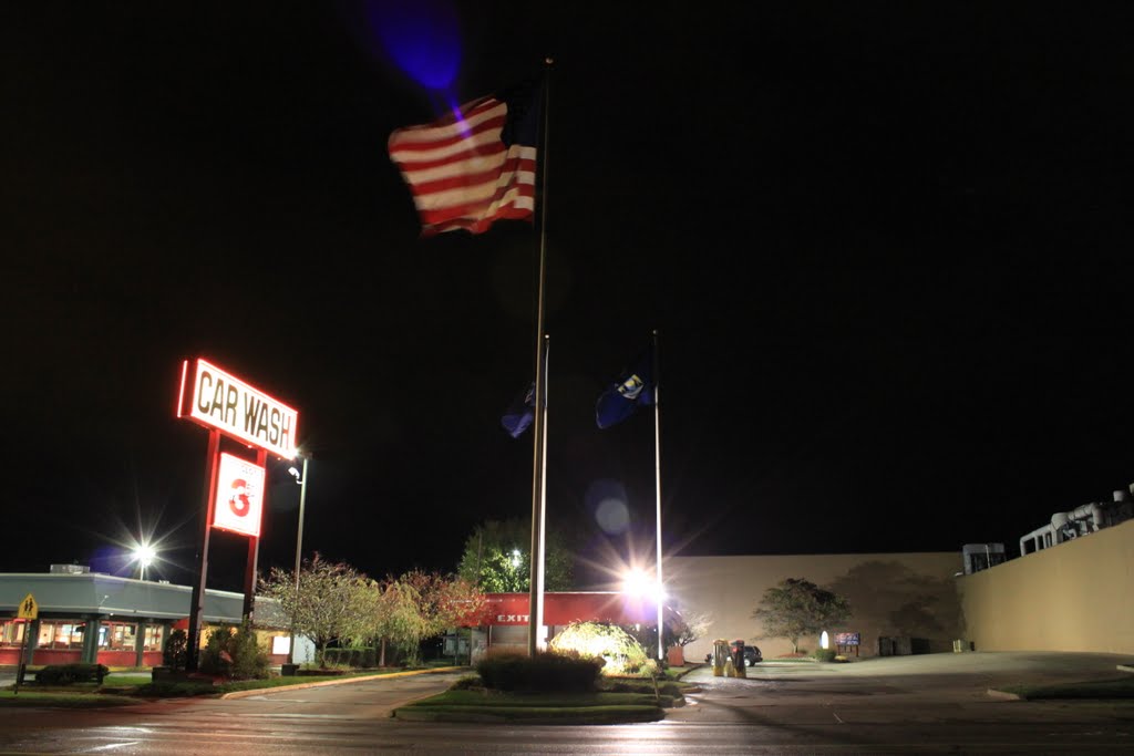 UniversalAuto Wash, 317 East Michigan Avenue, Ypsilanti, Michigan