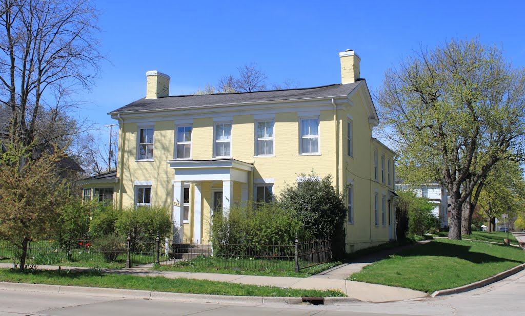 Historic Structure, (c. 1830), 202 South Huron, Ypsilanti, Michigan