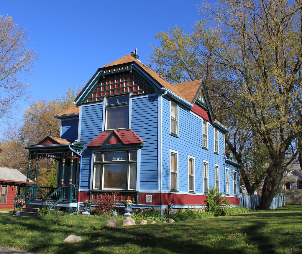 Historic House, (c. 1885), 313 East Cross Street, Ypsilanti, Michigan
