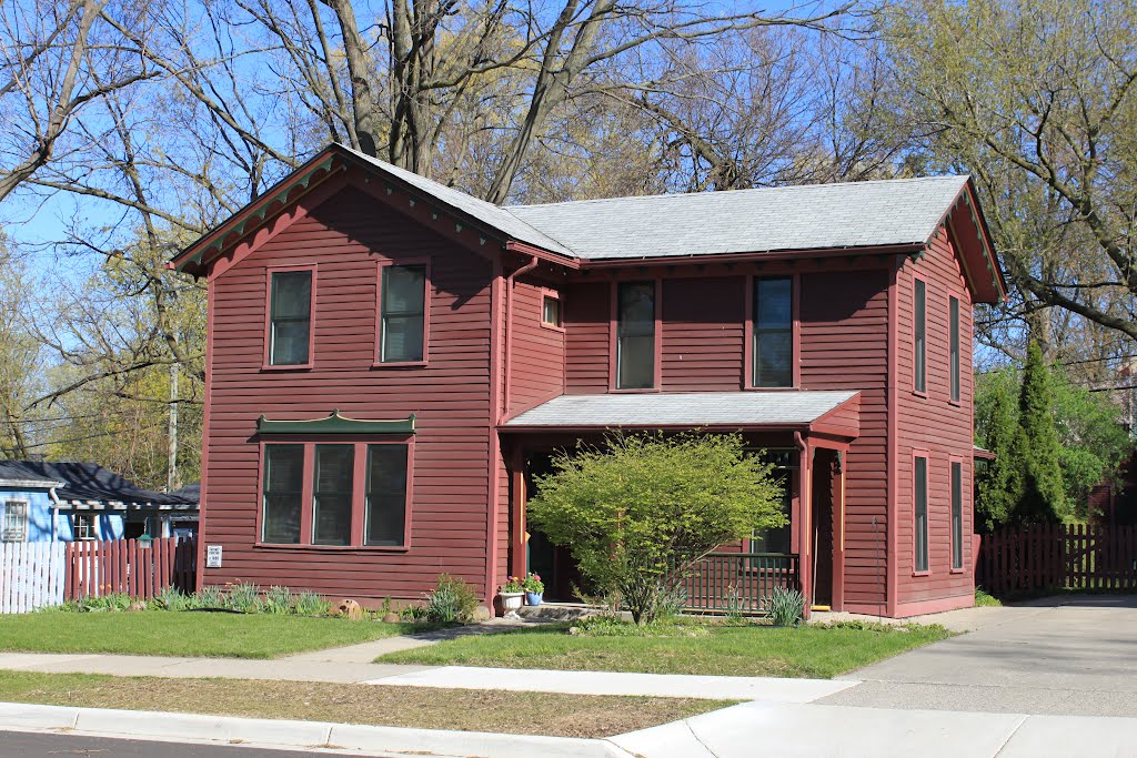 Historic House, (c. 1860), 309 East Cross Street, Ypsilanti, Michigan