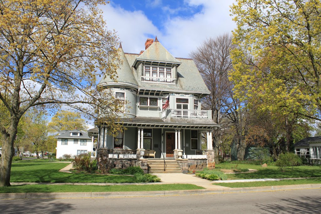 Glover-Dixon House historic structure, (1892)