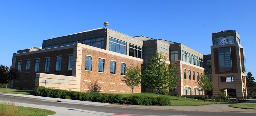 Bruce T. Halle Library, Eastern Michigan University, Ypsilanti, Michigan