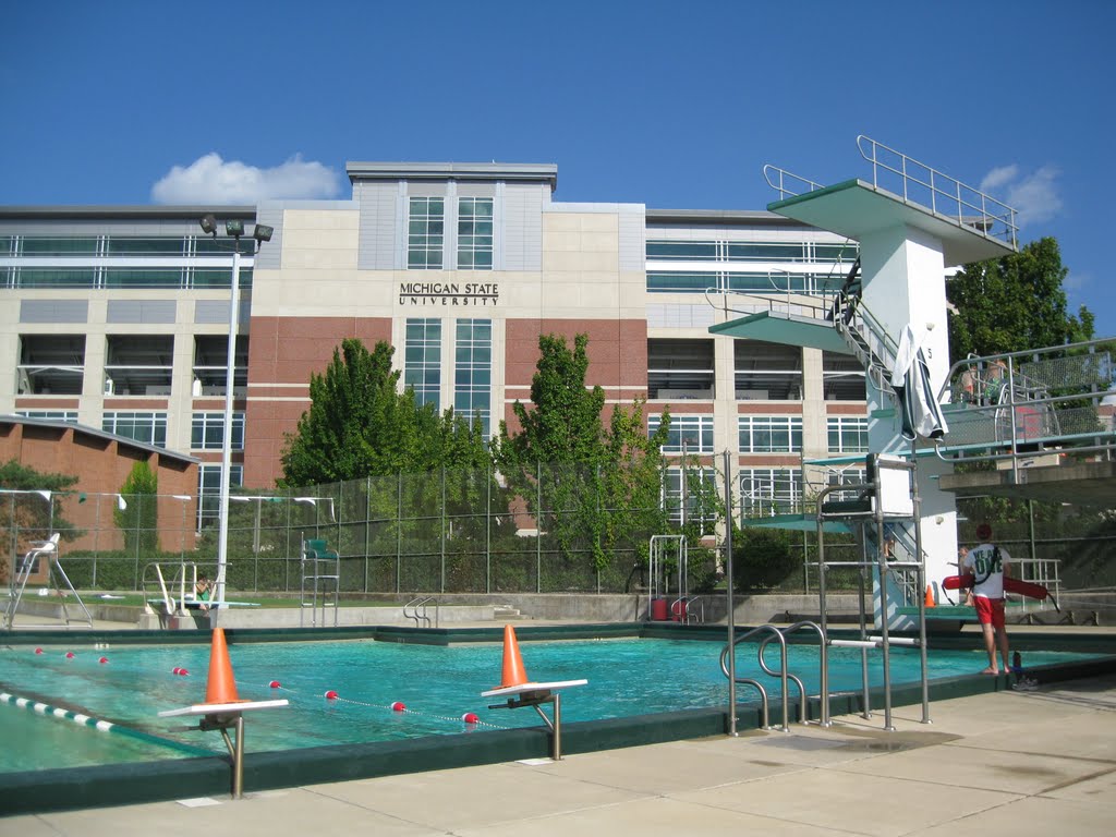 IM West Outdoor Pool Platform