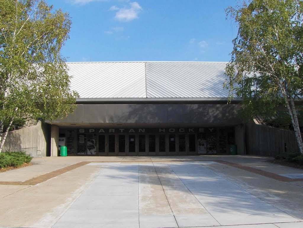 Michigan State University Munn Ice Arena, GLCT