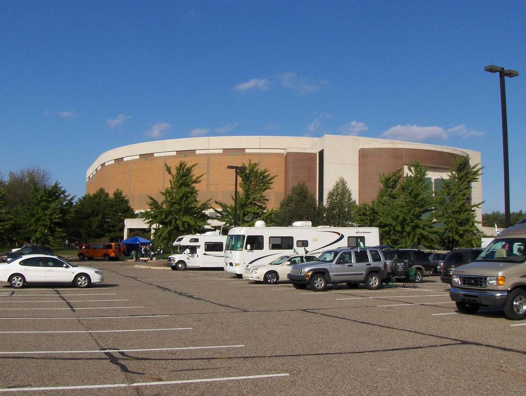 Michigan State University Jack Breslin Student Events Center, GLCT