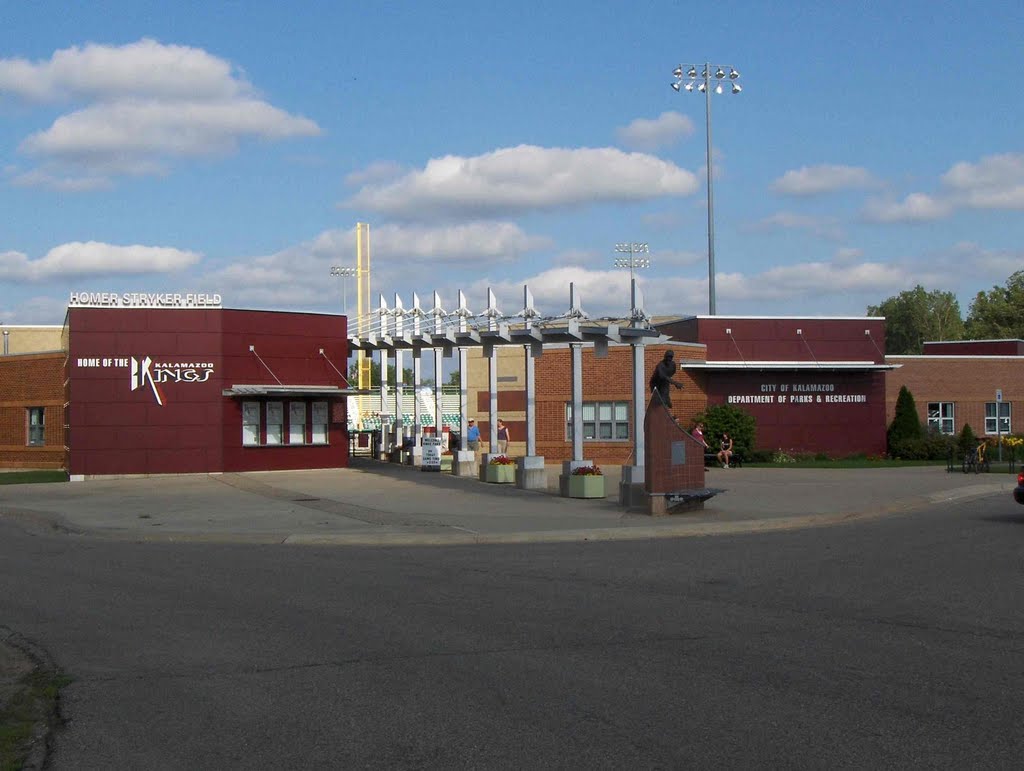 Homer Stryker Field, GLCT