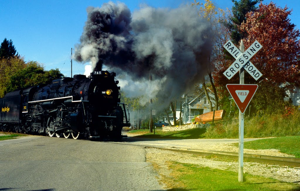 NKP 765 Autumn excursion Cadillac 10-16-10