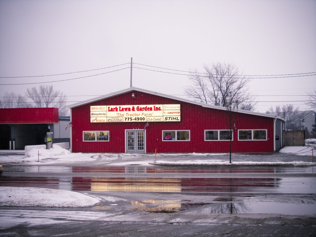 Lark Lawn & Garden, Inc.