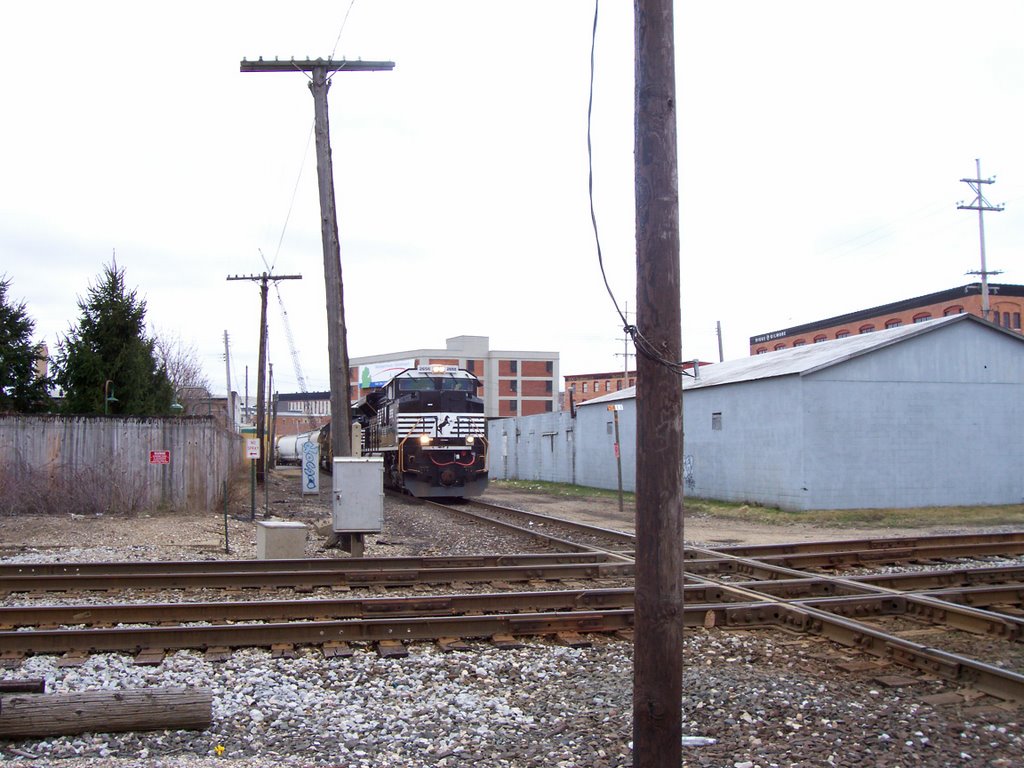 Train headed for Grand Rapids on the GR&I / Norfolk Southern