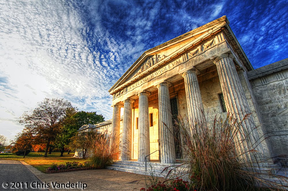 Graceland Mausoleum II