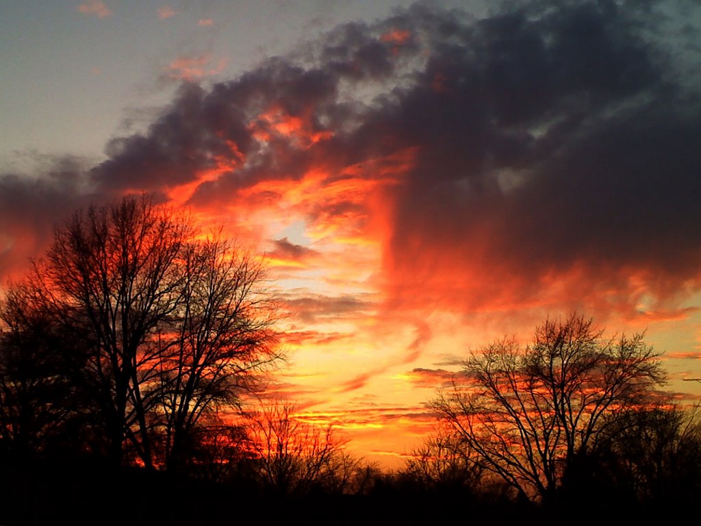 Toledo Sunset from behind Joy Laundromat