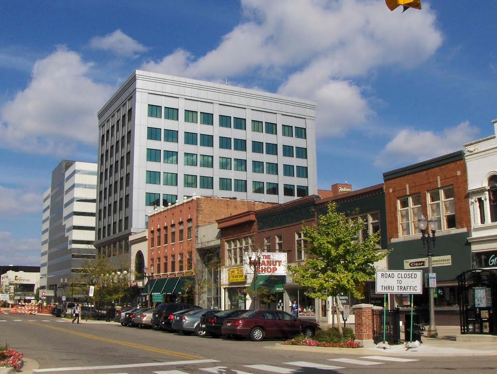 Washington Avenue, GLCT