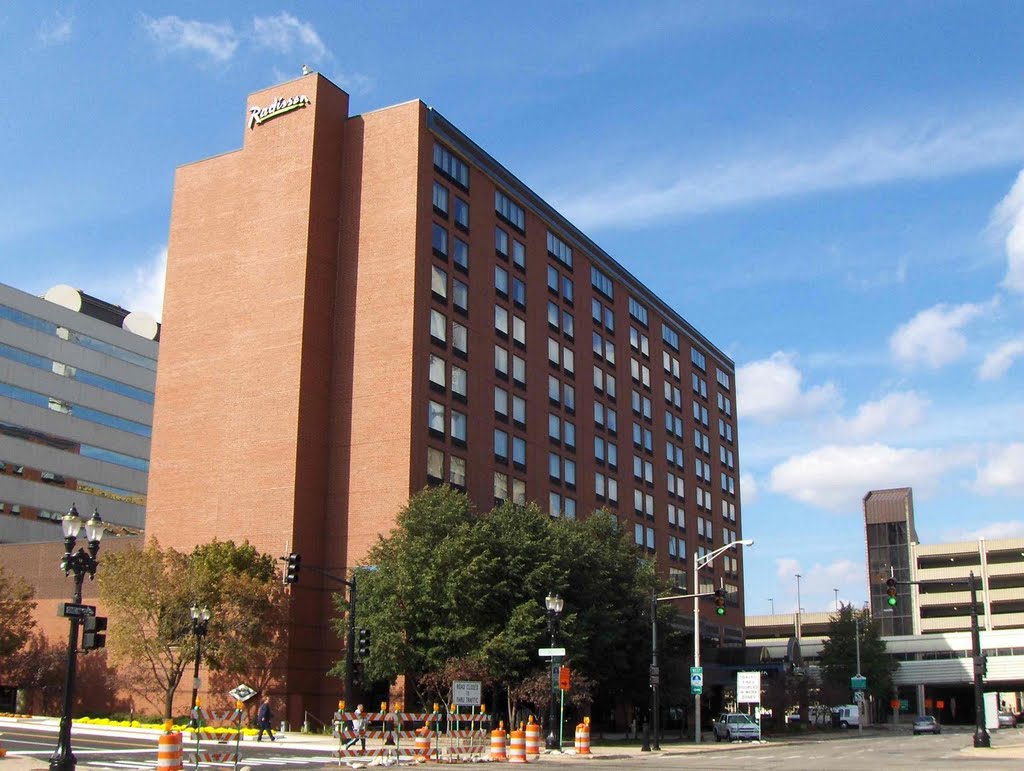 Radisson Hotel Lansing, GLCT