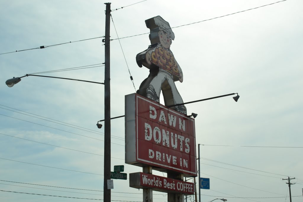 Clio Road Dawn Donuts