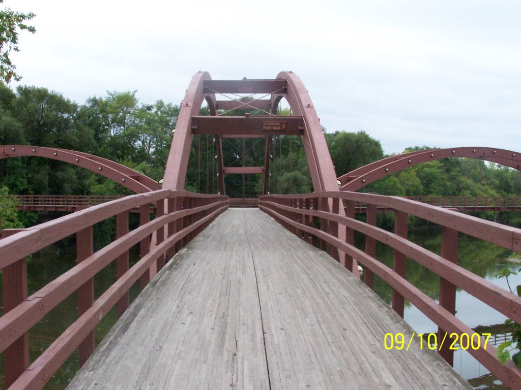 Walking the Tridge - Midland ,Michigan