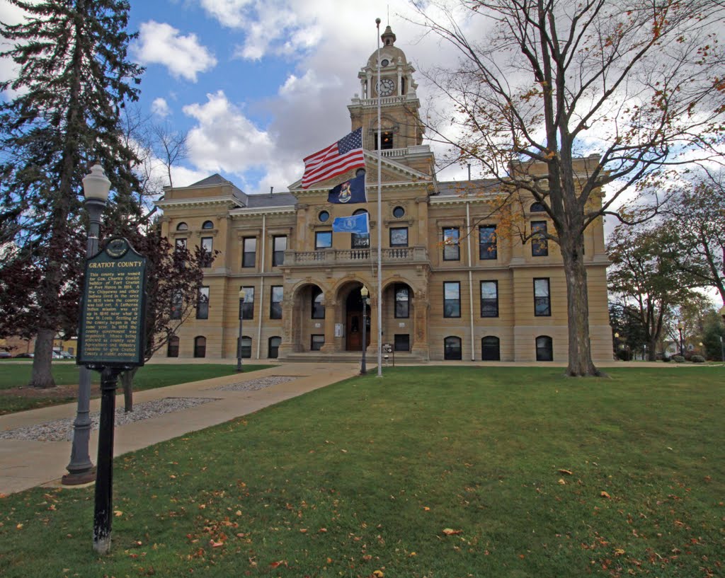 Gratiot County Courthouse, Ithaca, MI, October 2011