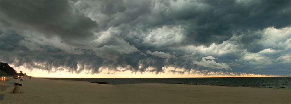 Storm, Muskegon Beach