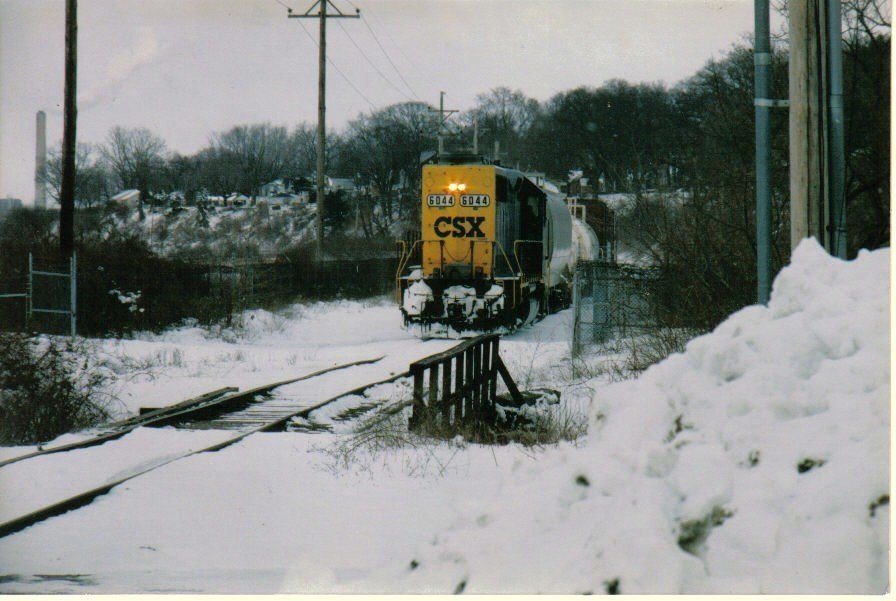 CSX 6044 GP40-2