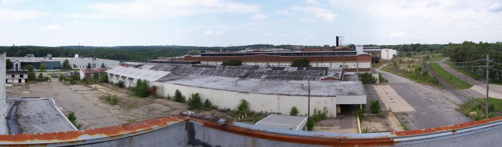 KVP Mills - View Northward atop the Glendale Building (Mill 3)