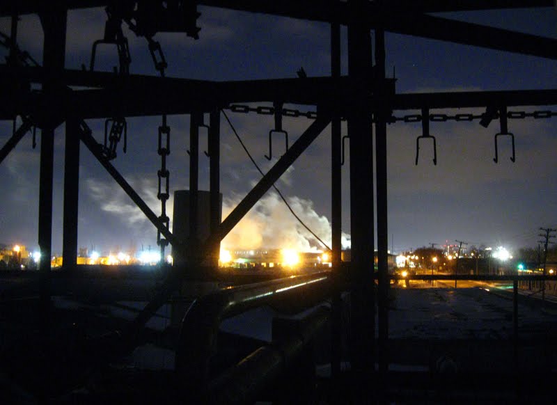 Checker conveyor remnants & Kalamazoo skyline (2009)