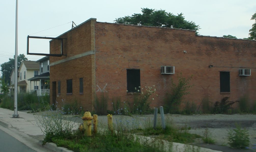 old bar on Baldwin Ave.