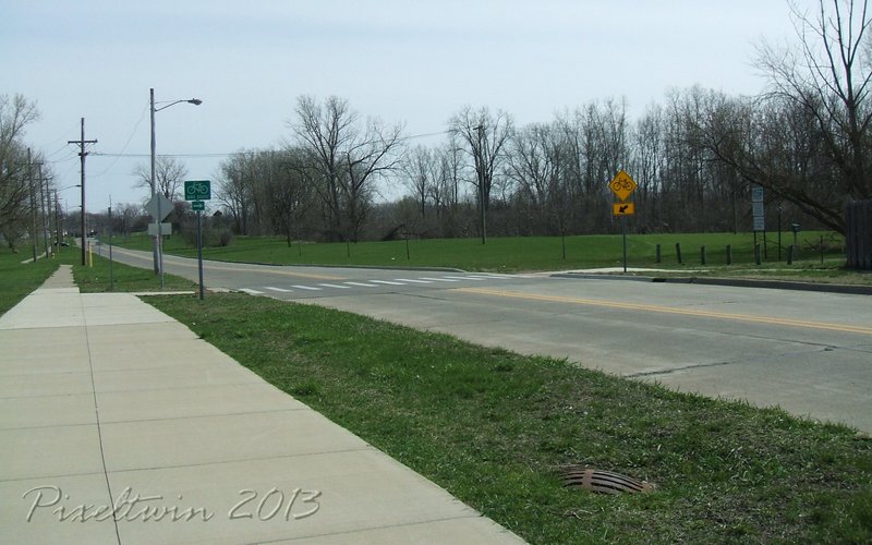 The Clinton River bicycle trailwest of Pontiac.