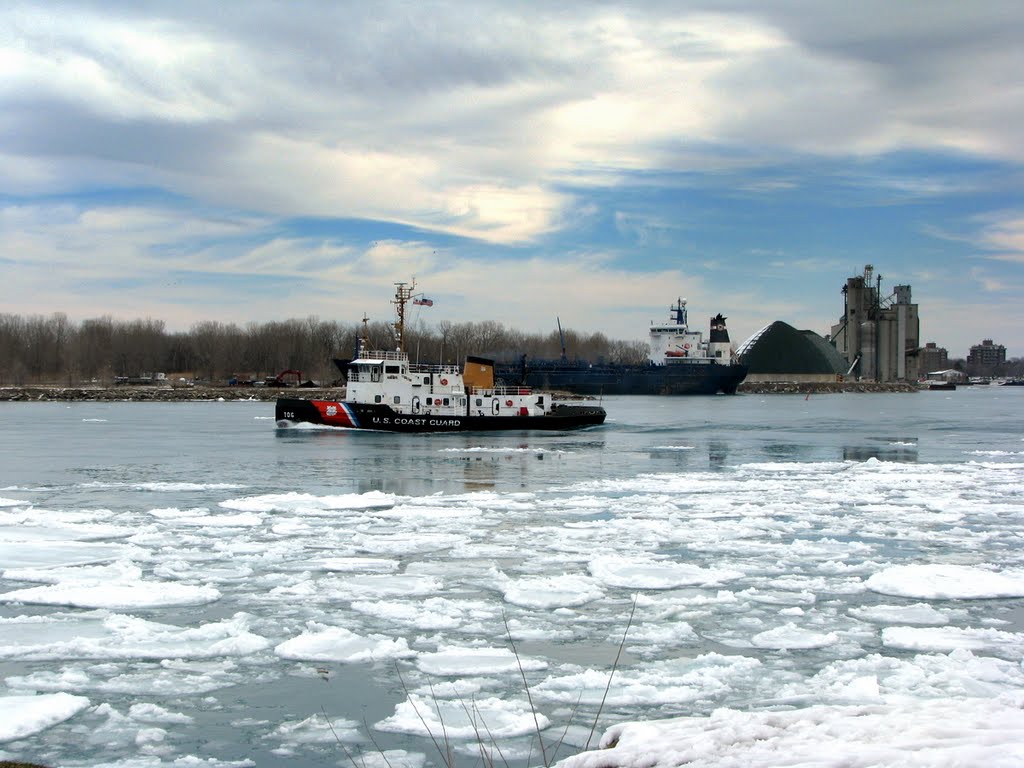 Todays weather: Lake ice still coming down, icebreaker on the way to assist freighter.