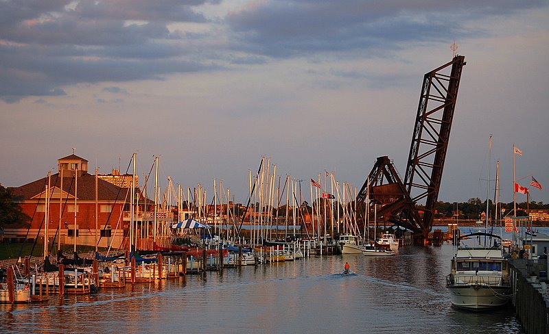 Port Huron Marina www.whisper2.com