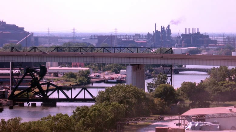 View up Rouge River to Ford territory, from Peerless silos (2006)