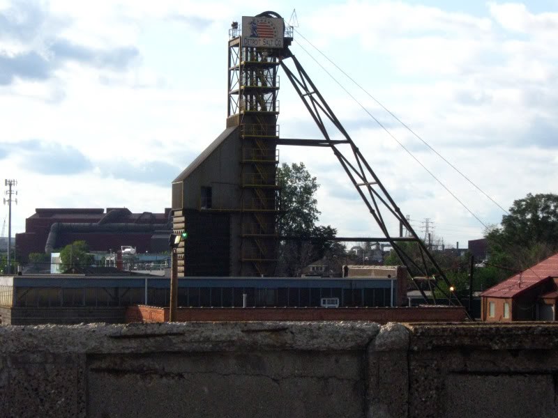 Detroit Salt Mine headframe & shafthouse