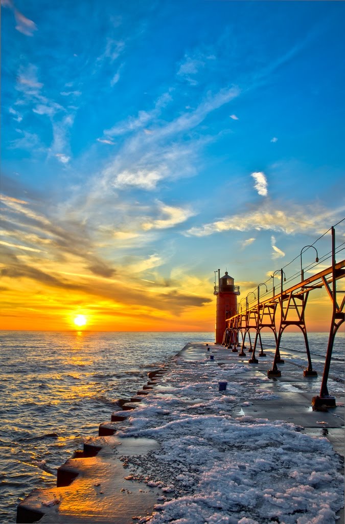South Haven Lighthouse, 3