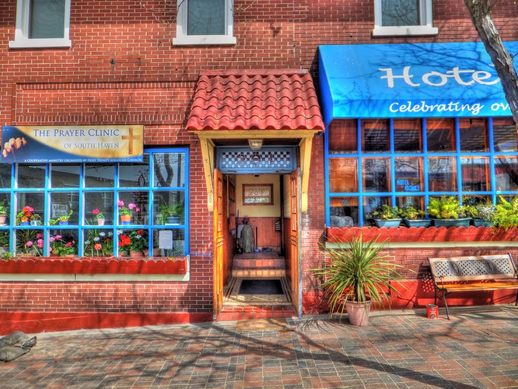 Hotel Nichols (South Haven, MI)