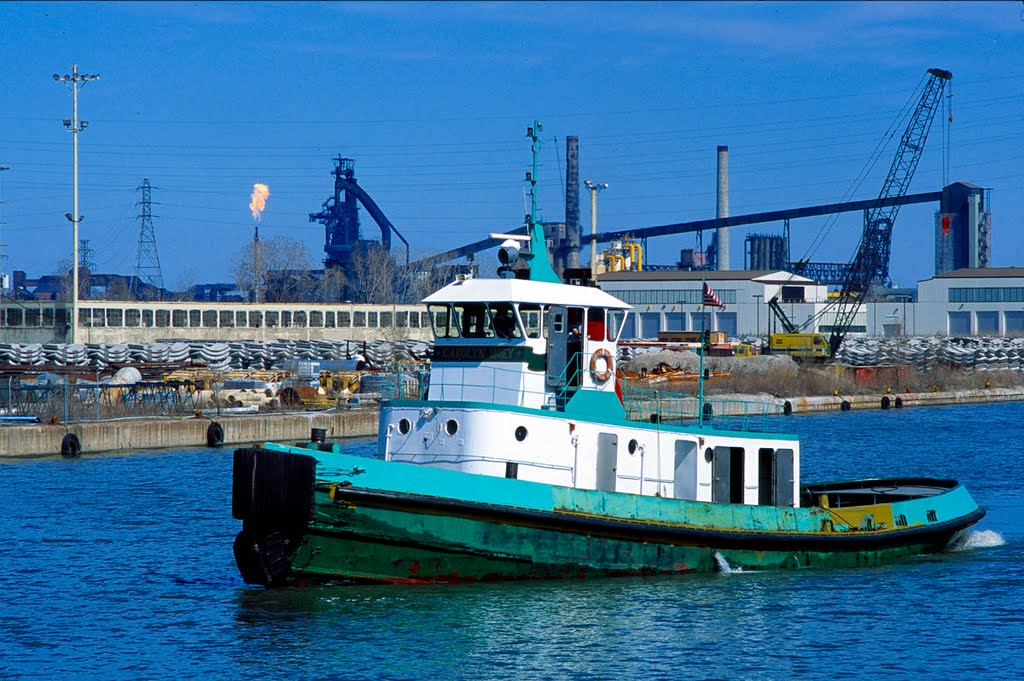 Tugboat Carolyn Hoey in Rouge River, Detroit.