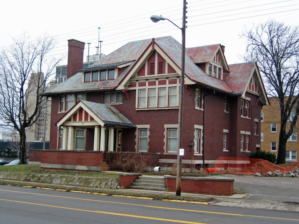 Grainger Associates, Flint, MI