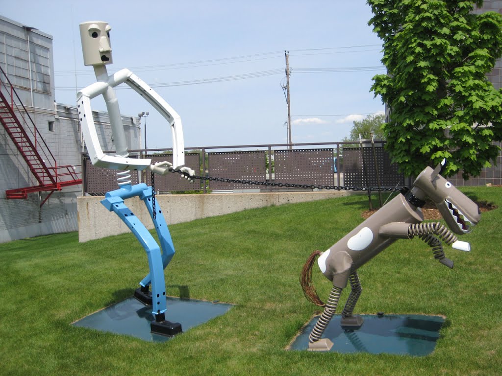 Padnos Recycling Scultpture