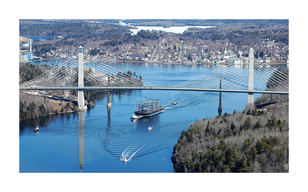 Aerial View #2 - Cianbro/Motiva Tug and Barge Passing Bridges