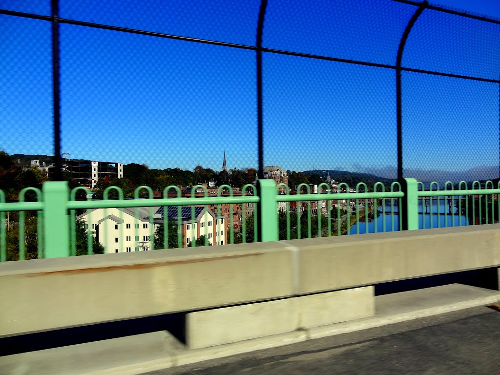Memorial Bridge