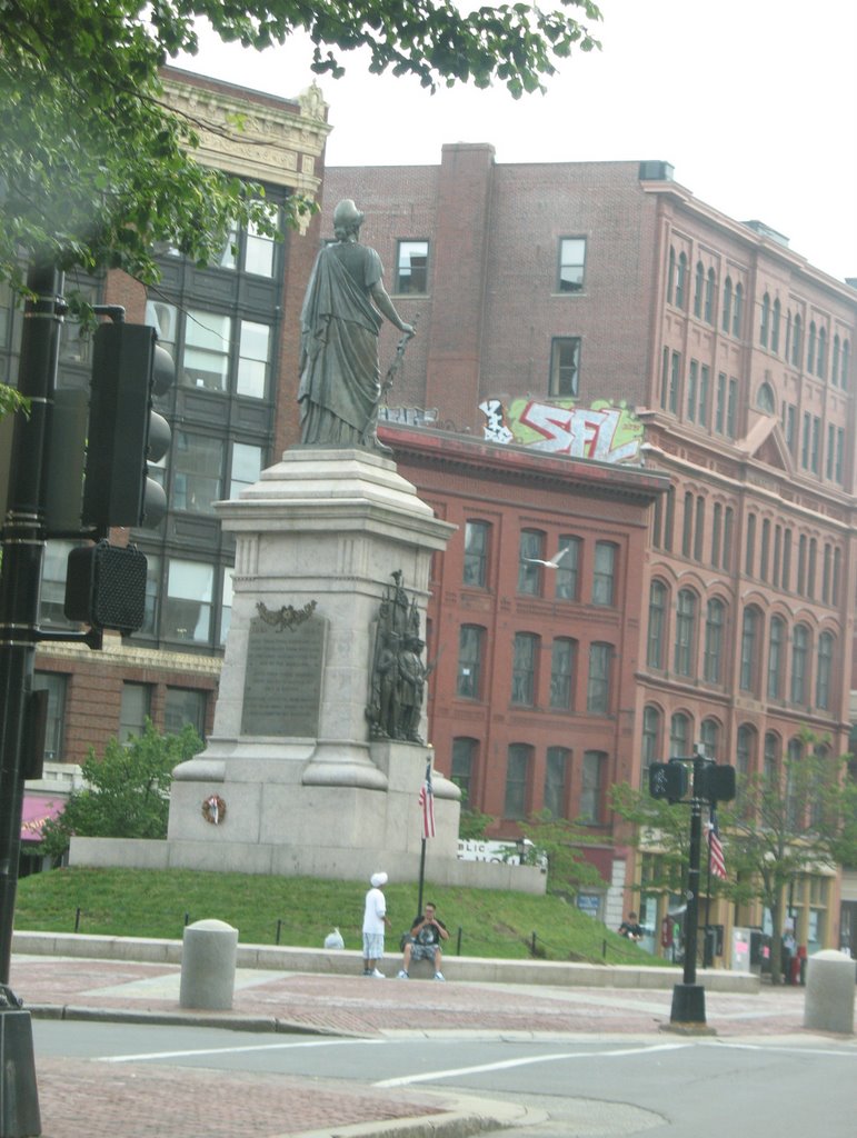 Statue on Congress