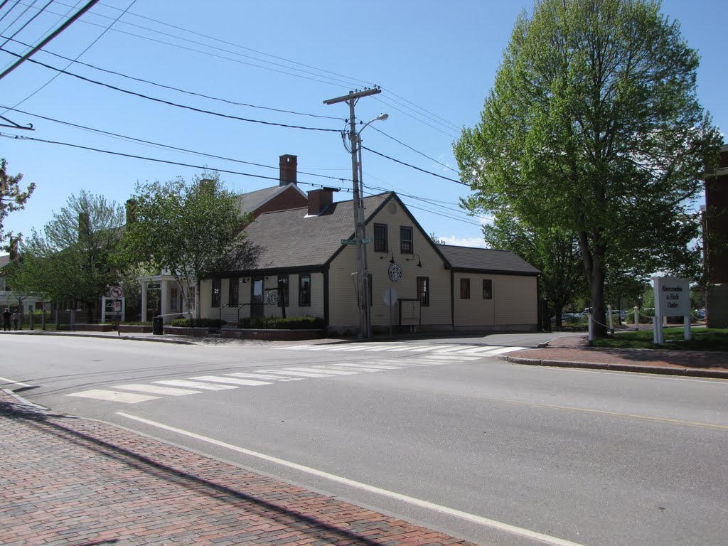 Main Street, Freeport