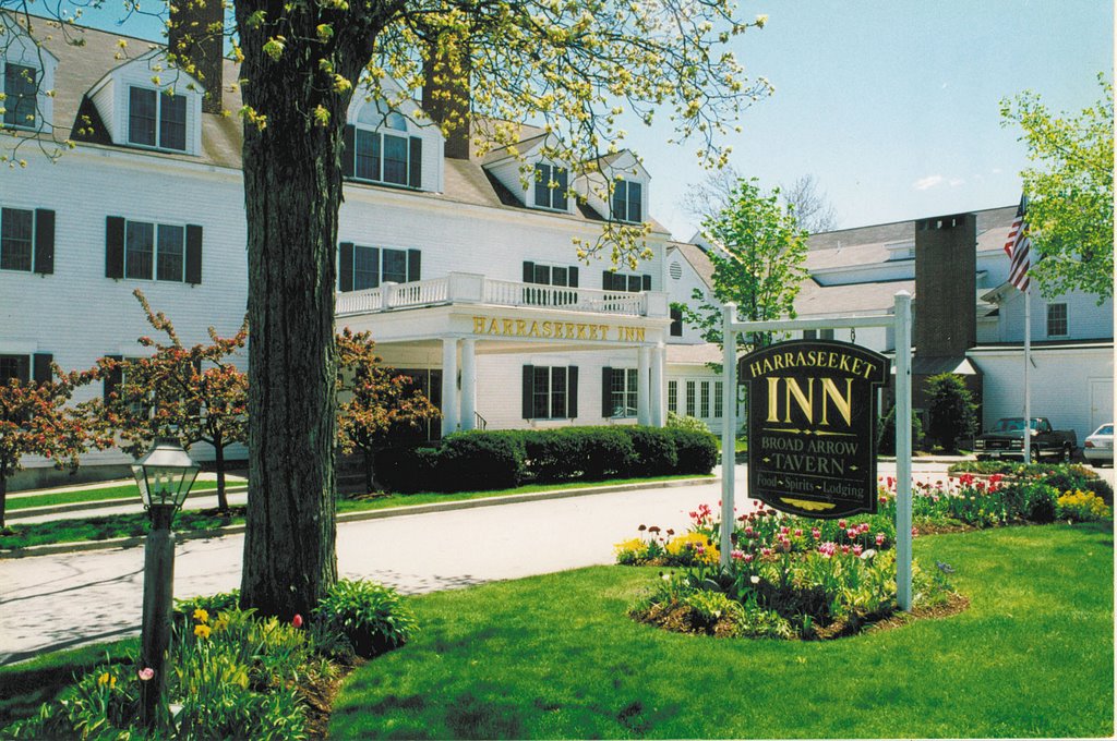 Harraseeket Inn Exterior