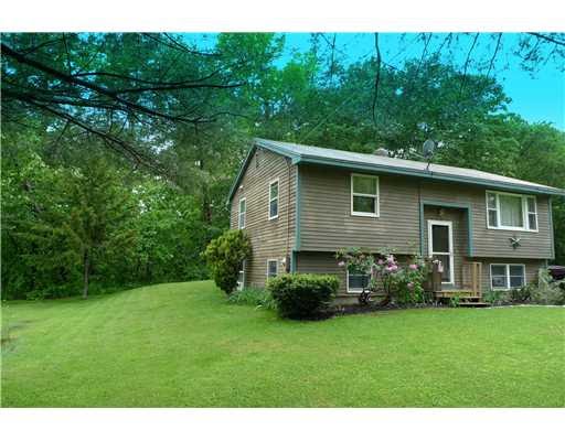 3 LaRue Dr Freeport Split Level Home