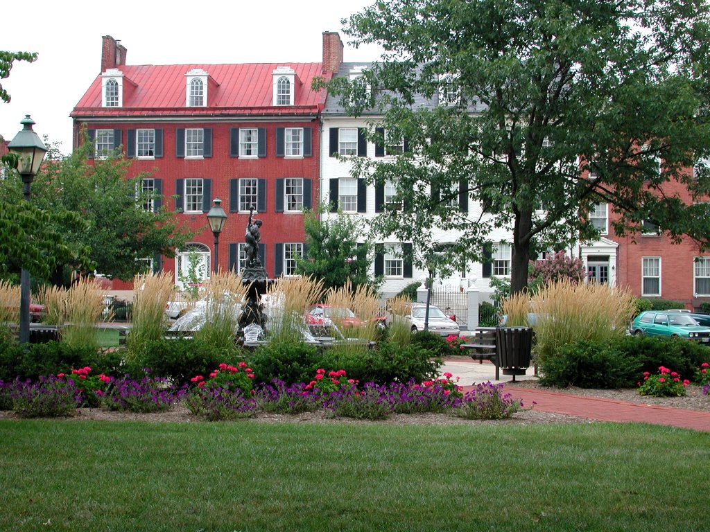 19th Century Houses on Courthouse Square