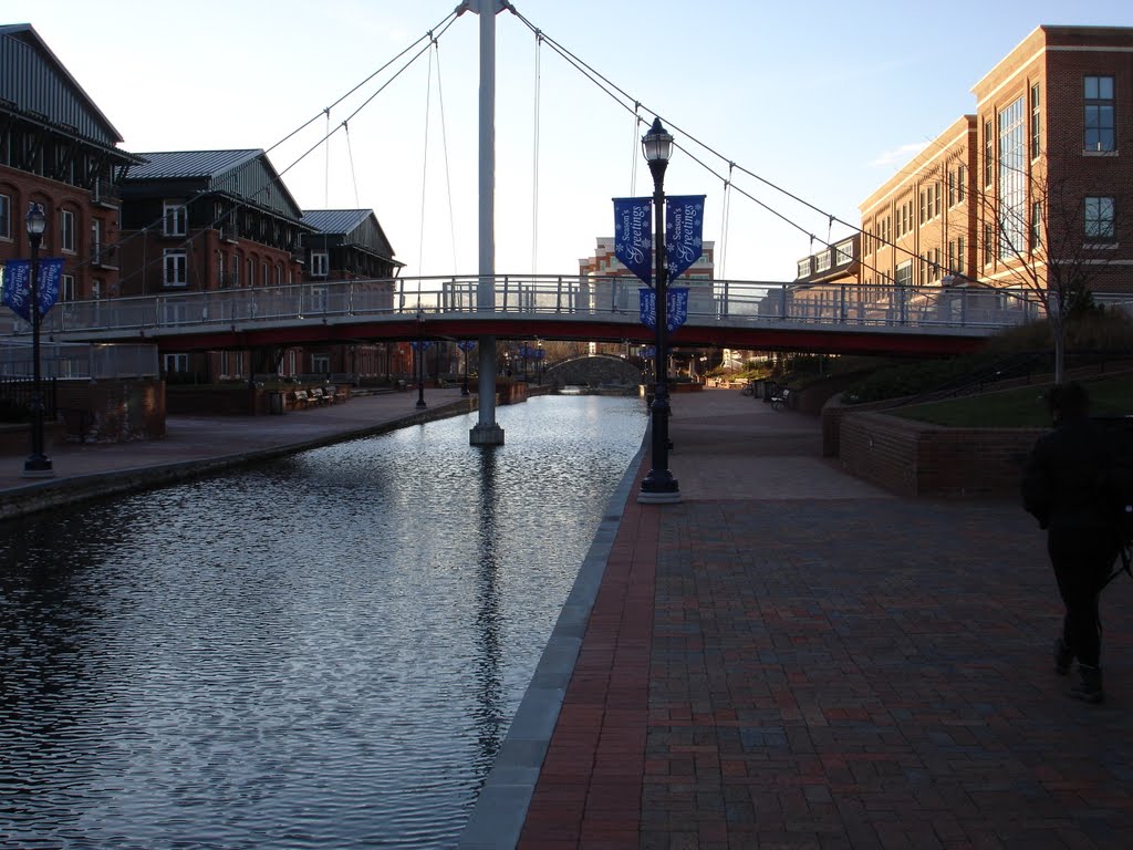 Carroll Creek Promenade, Frederick, Maryland, USA