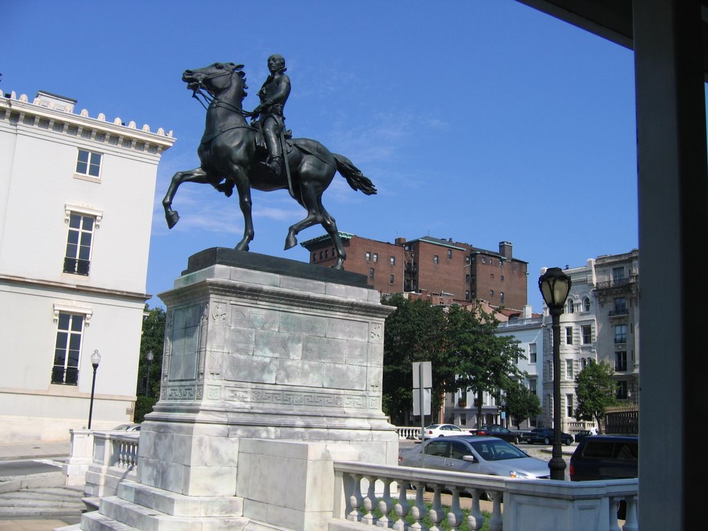 Washington Statue