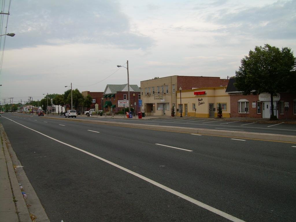 Eastern Ave near Uncle Eddies Restaurant