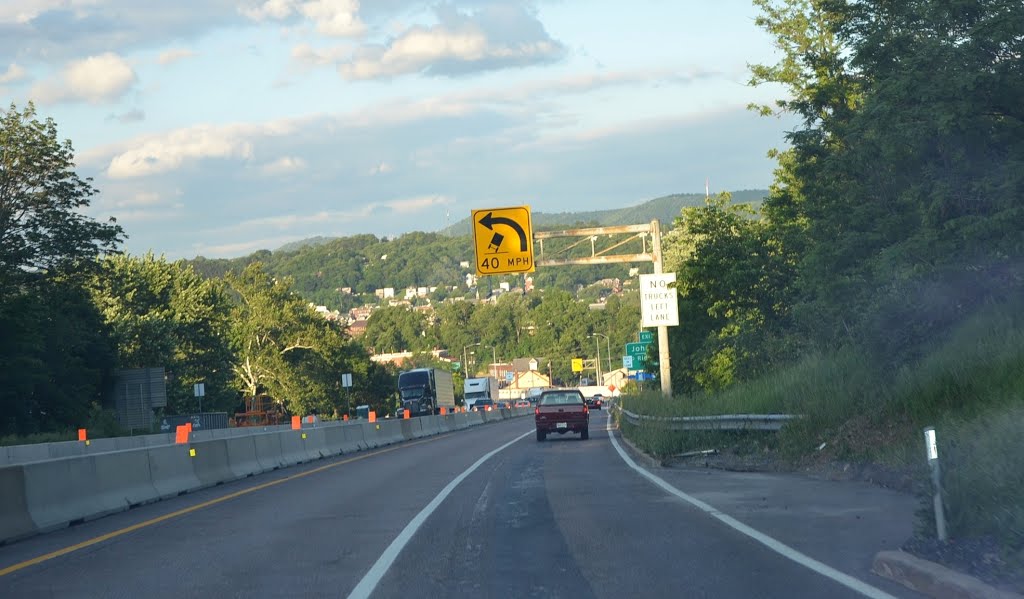 Eastbound on Interstate 68 in Cumberland, Maryland