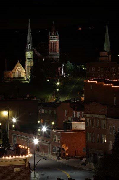 Downtown Cumberland at night
