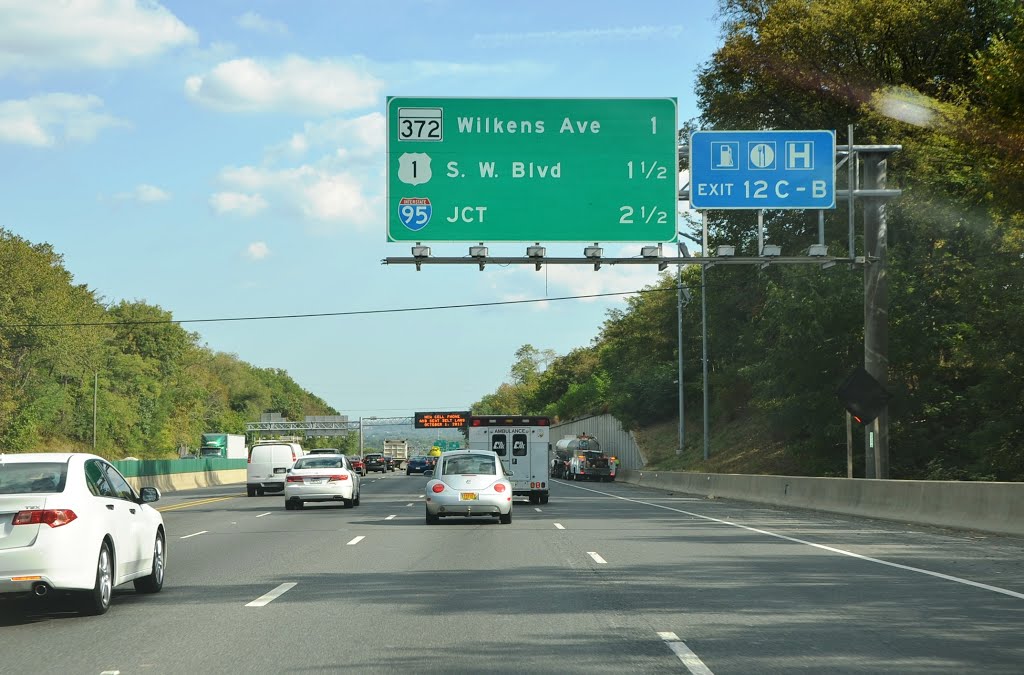 Wilkens Avenue 1 Mile Ahead, Interstate 695, Southbound